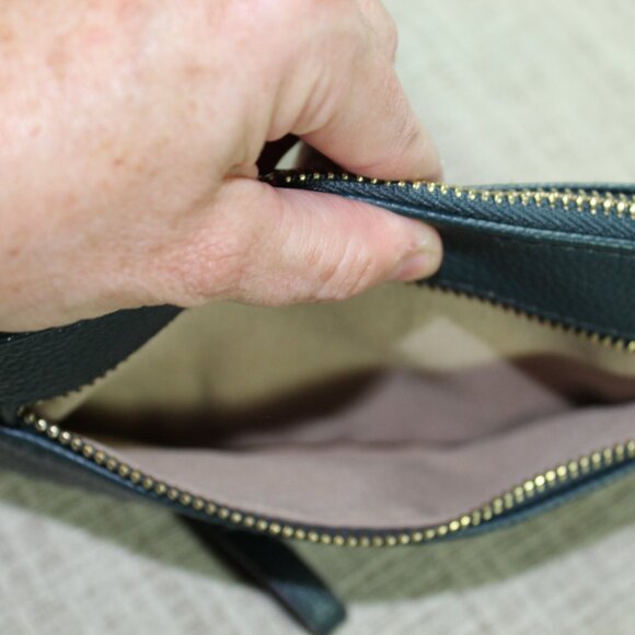NWOT nanette lepore Dark Teal Pebble Leather Wristlet Wallet - Picture 5 of 7